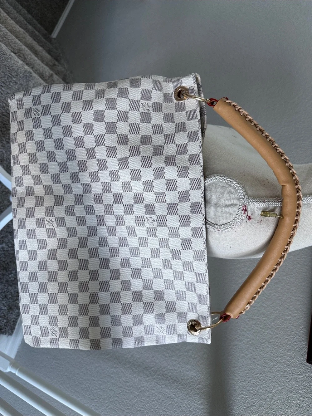 NWT Slouchy Checkerboard Hobo Bag with Braided Handle – Brand New - Picture 7 of 15